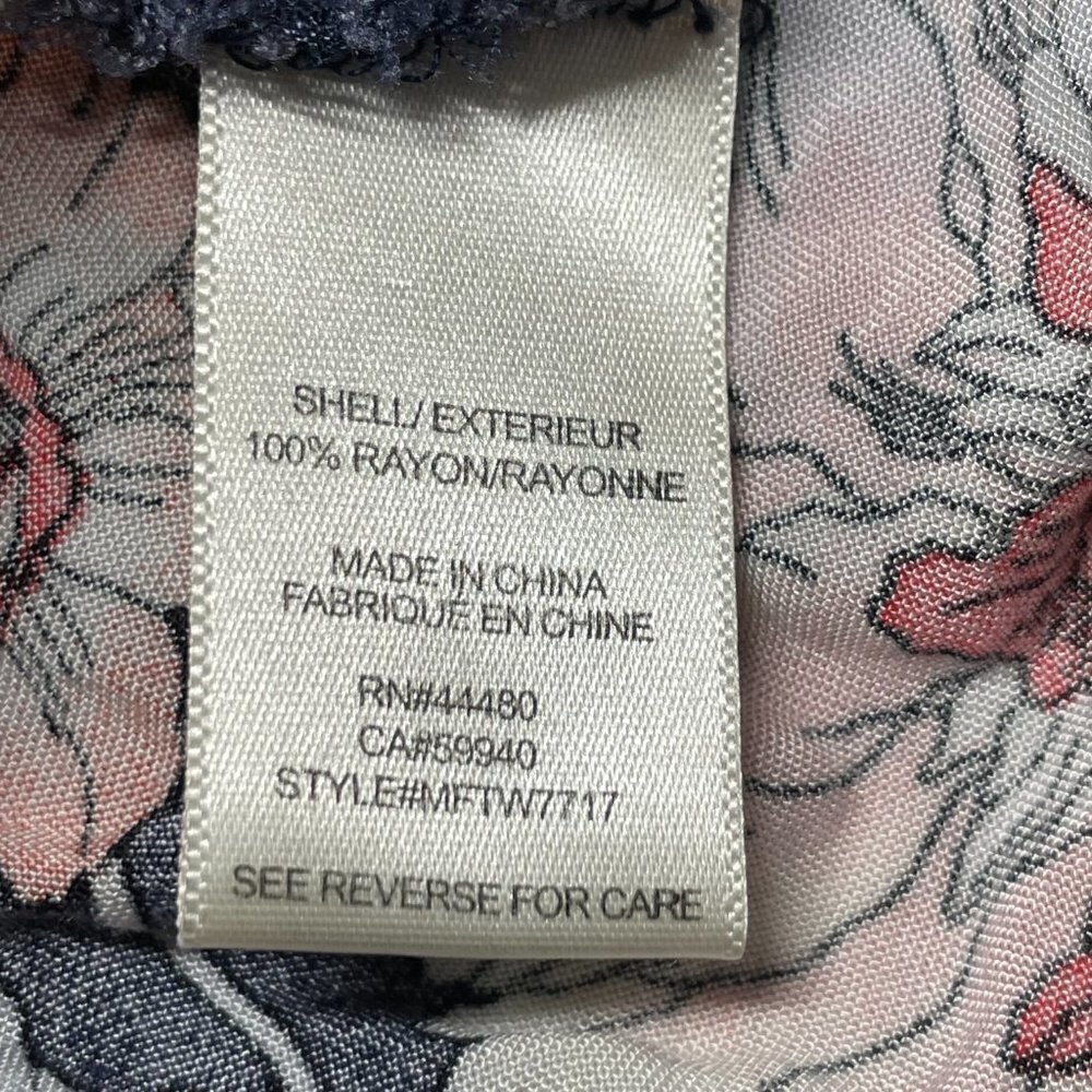 Love,Fire Women's Flower sleeveless shirt Size Large - Picture 5 of 5